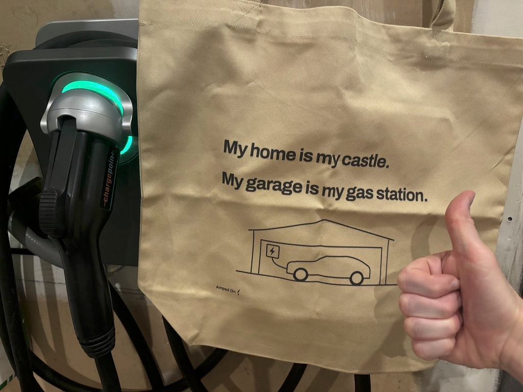 My garage is my gas station - Tote bag